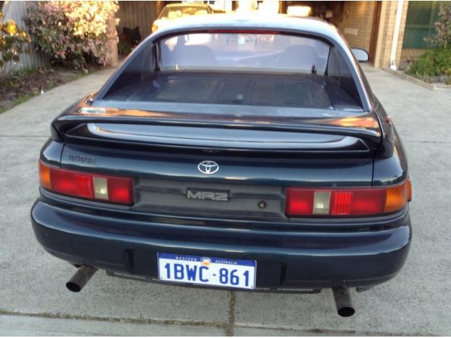 TOYOTA MR2 