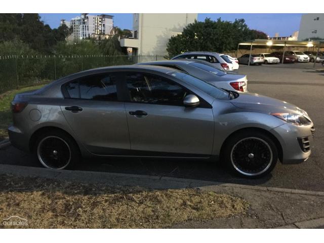 2009 Mazda 3 LOW km 