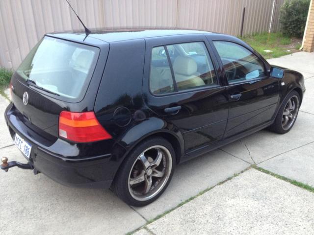 2002 GOLF 4 2.0 ֲϧ