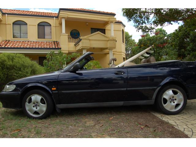 ۳2000SAAB Convertible