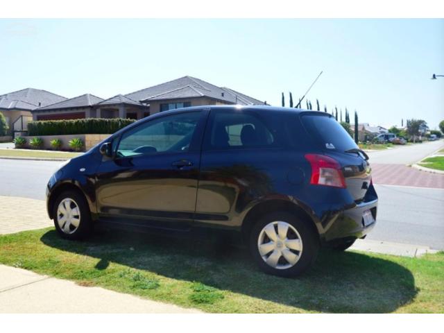 07Toyota yaris   $4500