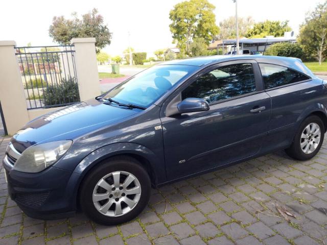 08 Holden Astra Couple ۣ͹