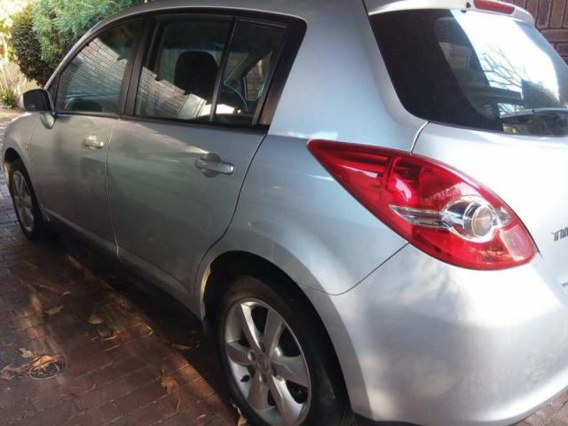 Nissan Tiida  ֻ6ͷ