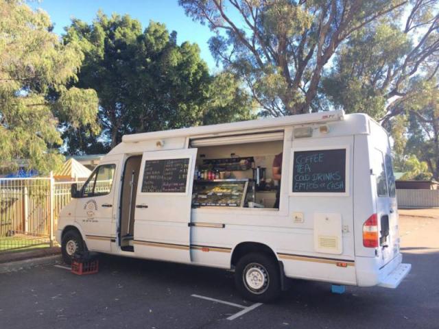 BENZ COFFEE VAN ܇   