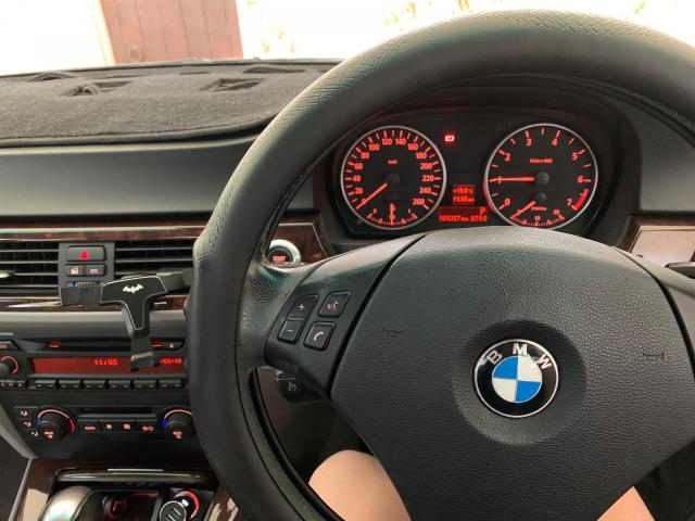 BMW 320i E90