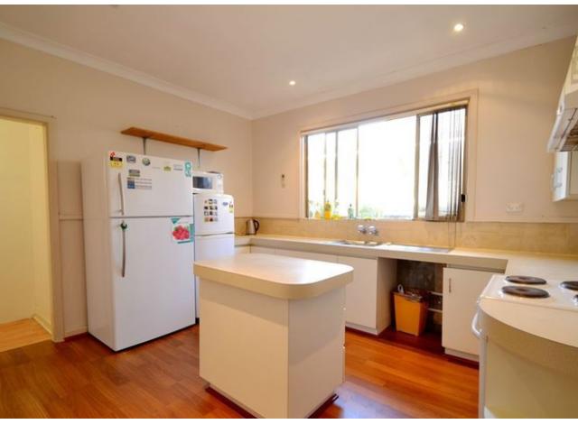 5 East Cannington -HE068