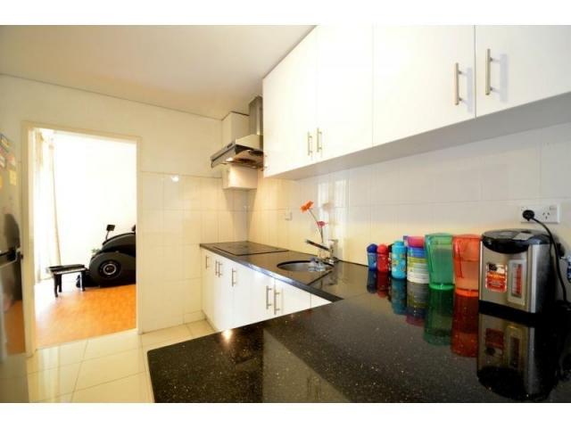 48 Leach Hwy Wilson-HE071