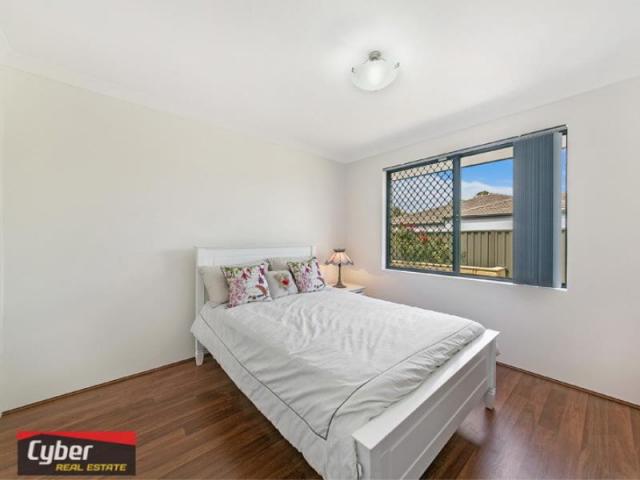 Wattle Grove$560000-CY027