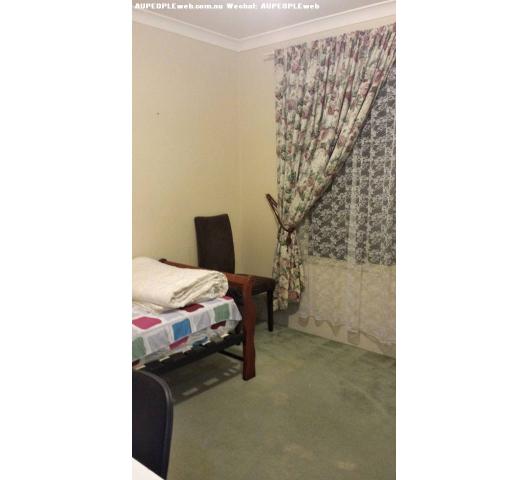 Room in Cannington 